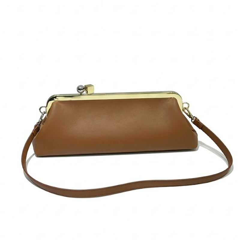 THE VINTAGE ELONGATED CLASP CLUTCH detail image 6