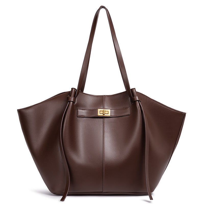 THE OVERSIZED WINGED EXECUTIVE TOTE
