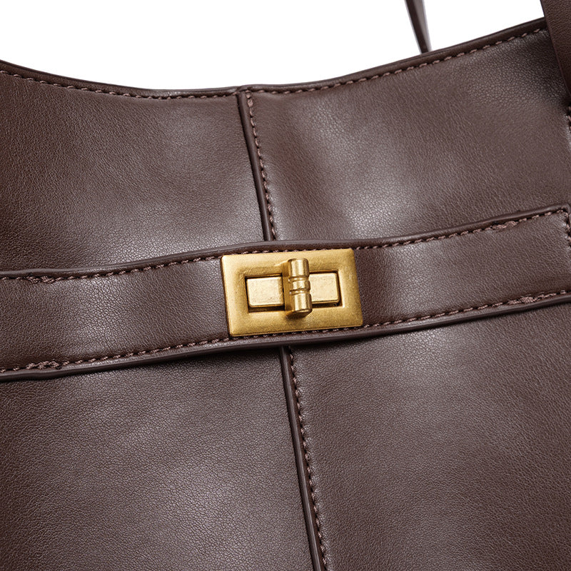 THE OVERSIZED WINGED EXECUTIVE TOTE detail image 15