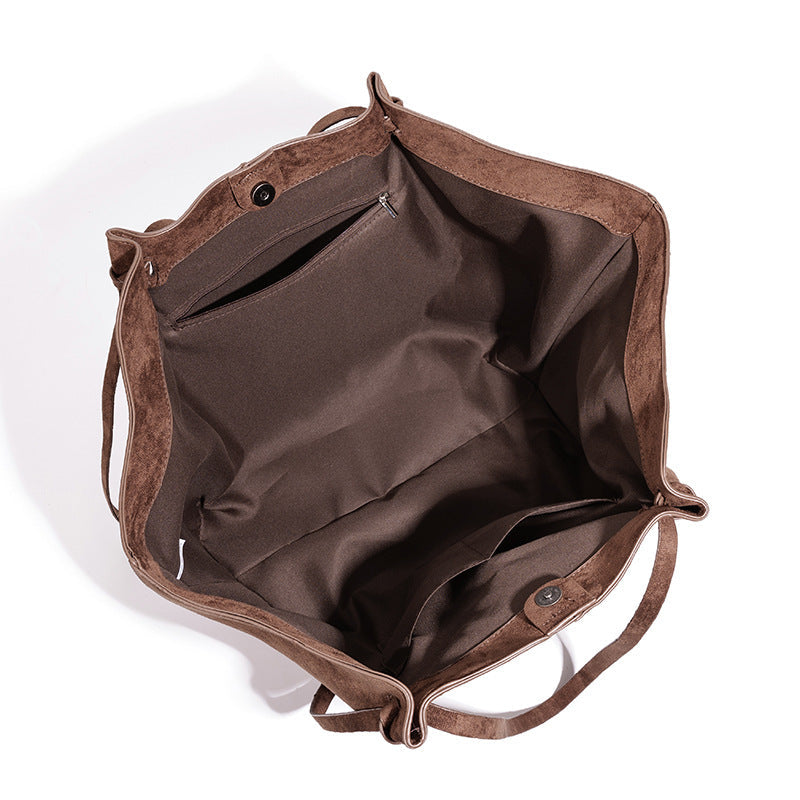 THE OVERSIZED WINGED EXECUTIVE TOTE detail image 4