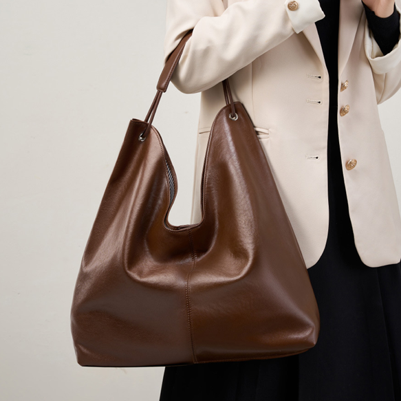 THE FLUID SLOUCH TOTE detail image 4