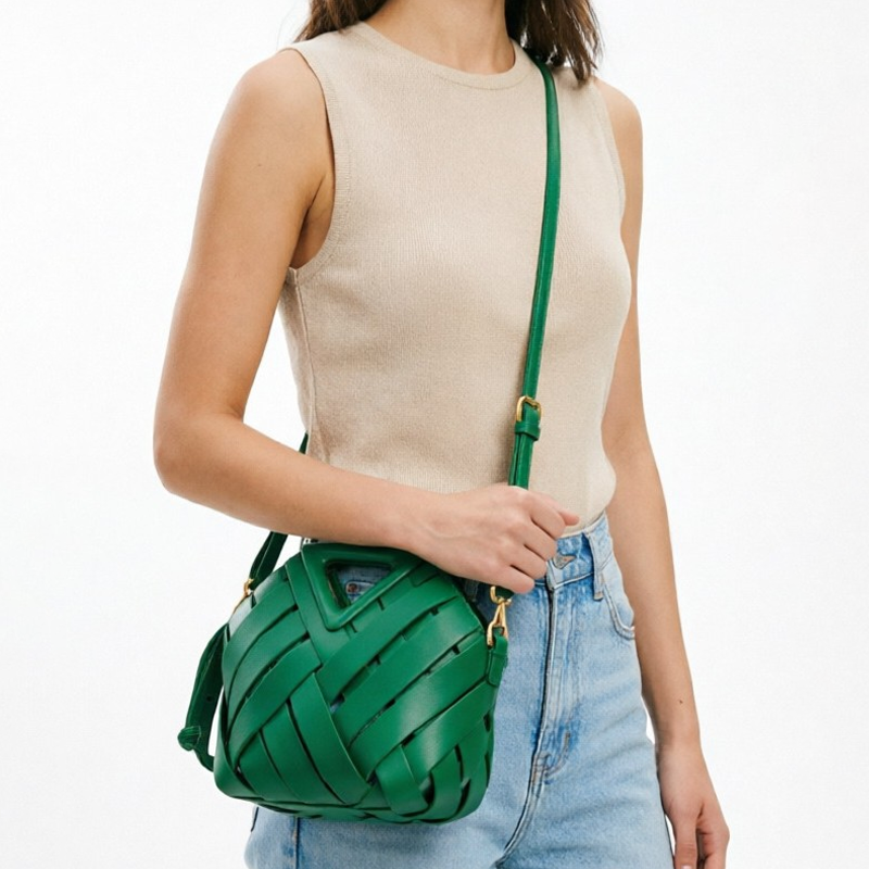 THE V-CUT CLUTCH detail image 7