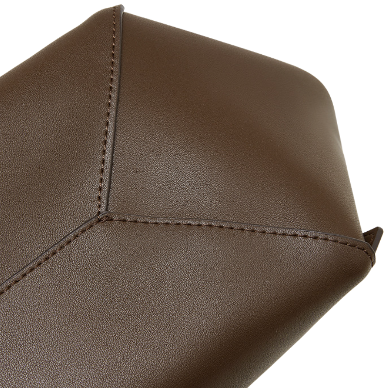 THE MINIMALIST SLOUCH TOTE detail image 13