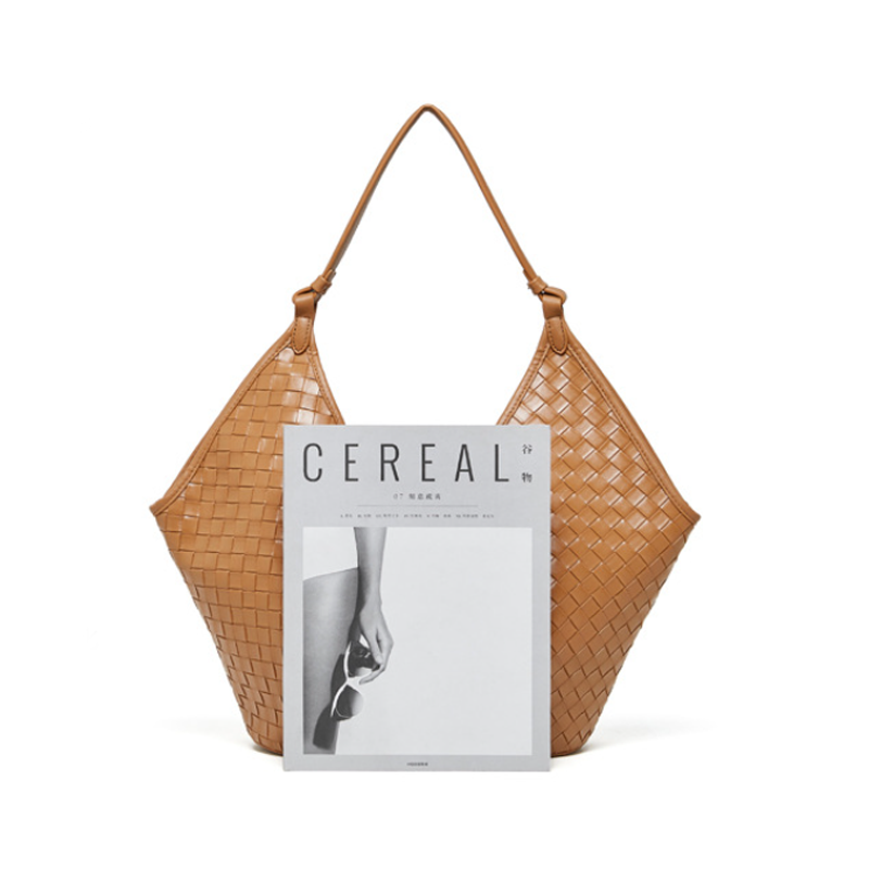THE ARCHITECTURAL TOTE detail image 3
