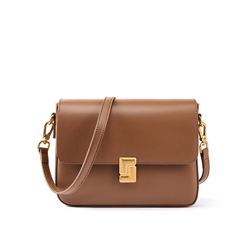 THE DUAL-STRAP VERSATILE FLAP BAG detail image 9