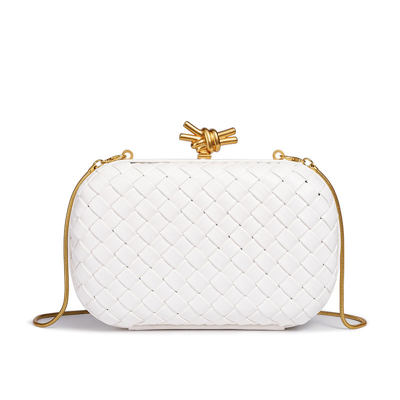 THE REFINED BARREL DUFFEL CLUTCH detail image 7