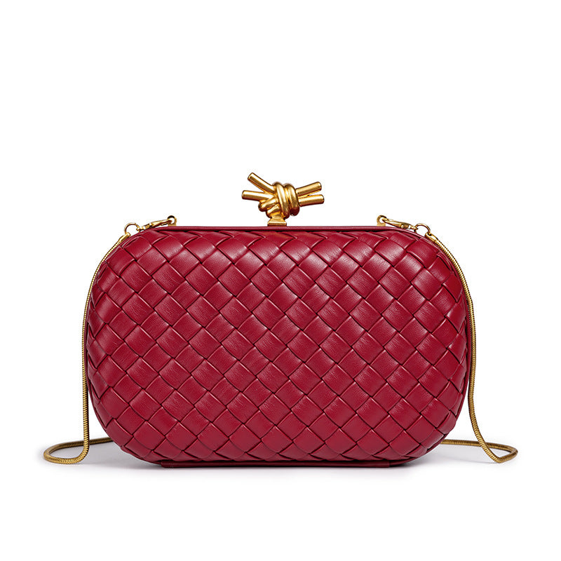 THE REFINED BARREL DUFFEL CLUTCH detail image 8
