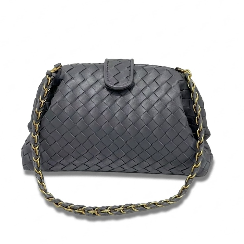 THE BRAIDED CHAIN POUCH detail image 16
