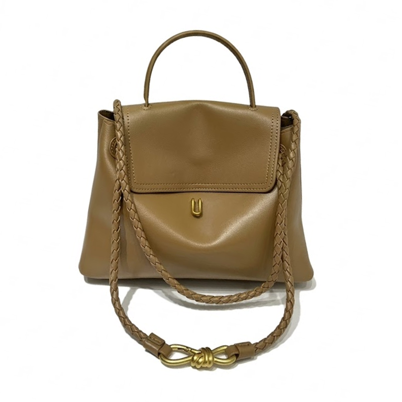 THE BRAIDED FLAP BAG detail image 13