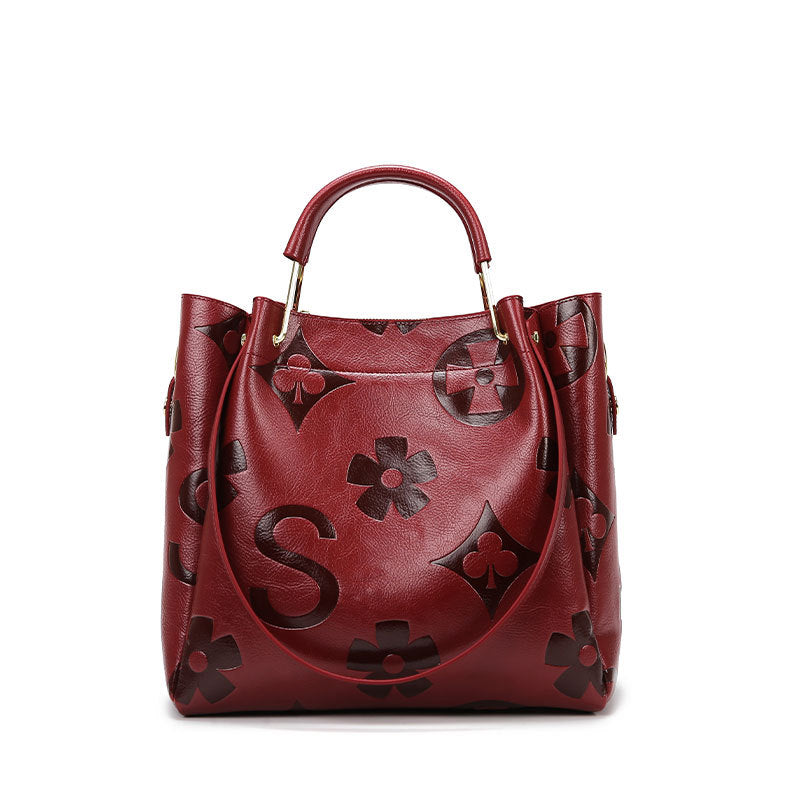 THE LUXE MONOGRAM EMBOSSED TOTE SET detail image 10