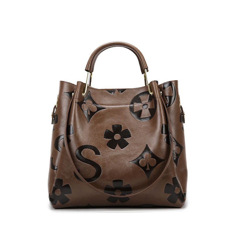 THE LUXE MONOGRAM EMBOSSED TOTE SET detail image 11
