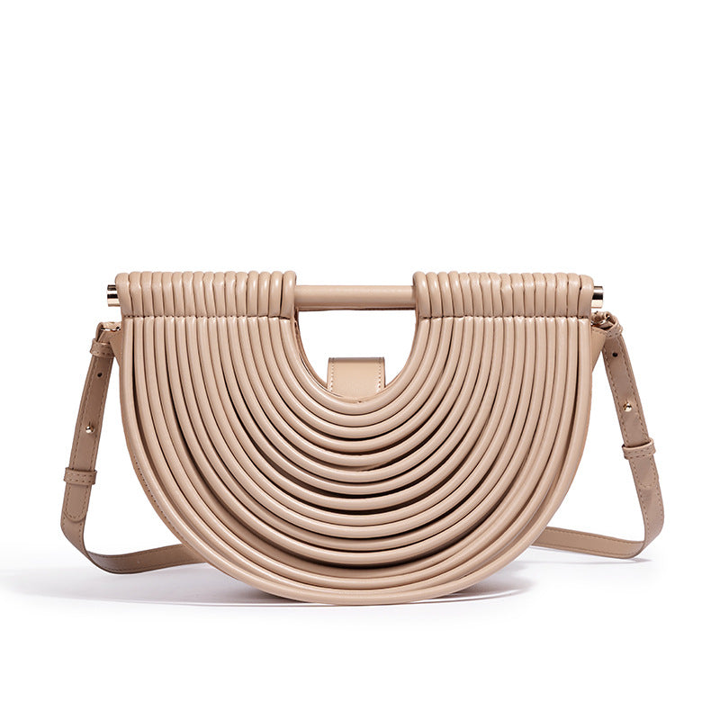 THE RADIAL PLEAT ARCHITECTURAL CLUTCH detail image 7