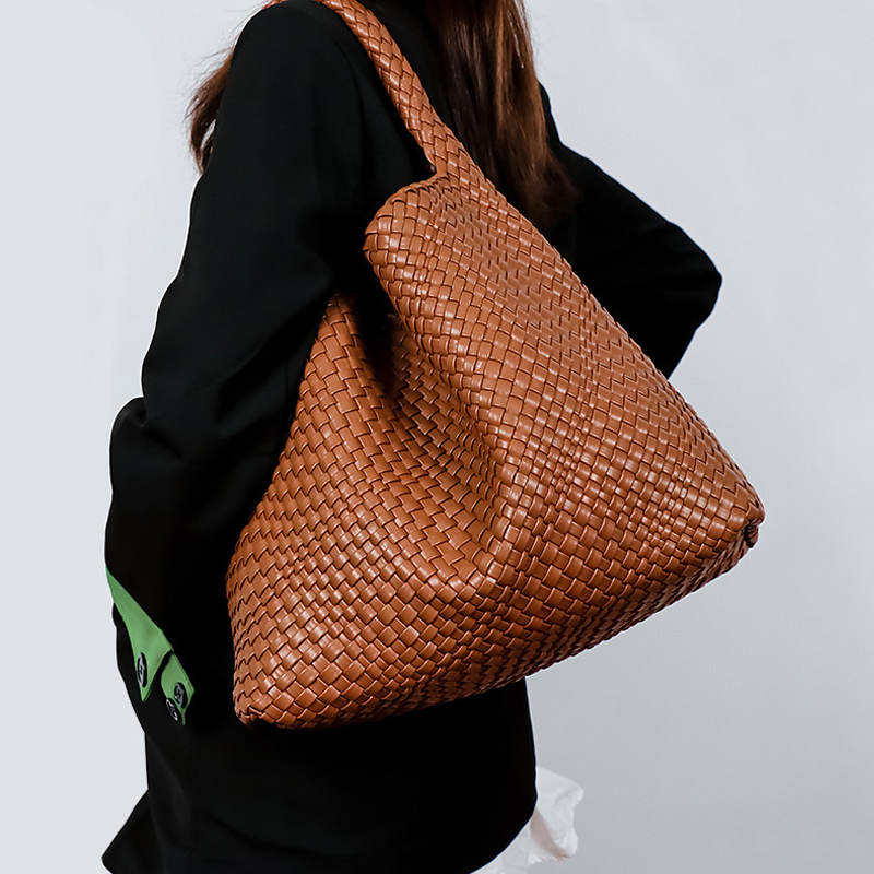 THE BLOCK VOLUME TOTE detail image 4