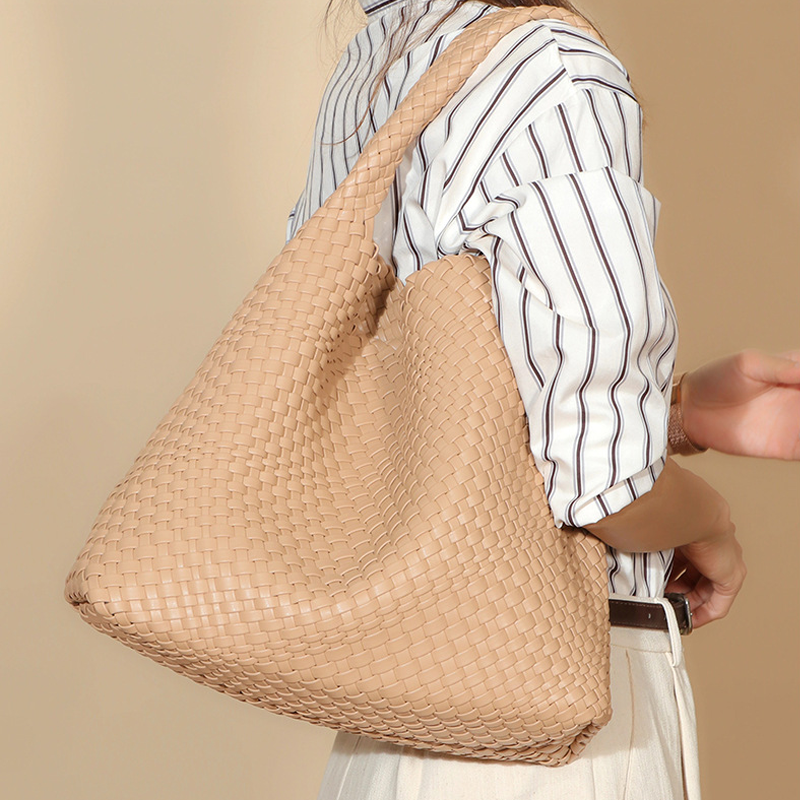 THE BLOCK VOLUME TOTE detail image 6