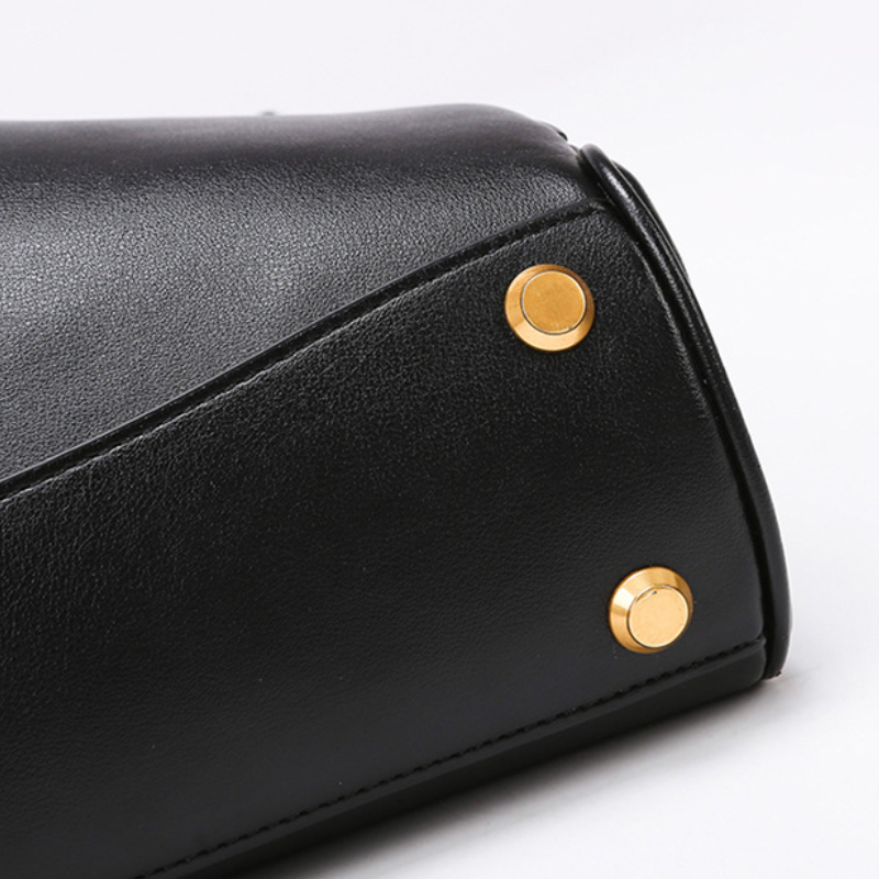 THE TRI-COMPARTMENT EXECUTIVE FLAP BAG detail image 11