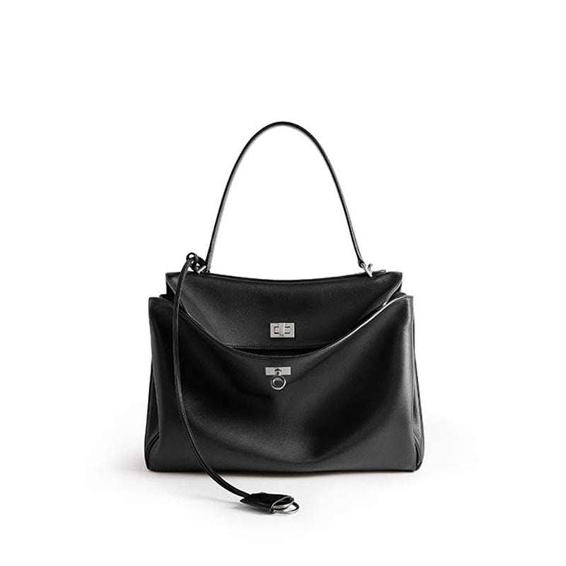 THE TRI-COMPARTMENT EXECUTIVE FLAP BAG detail image 17