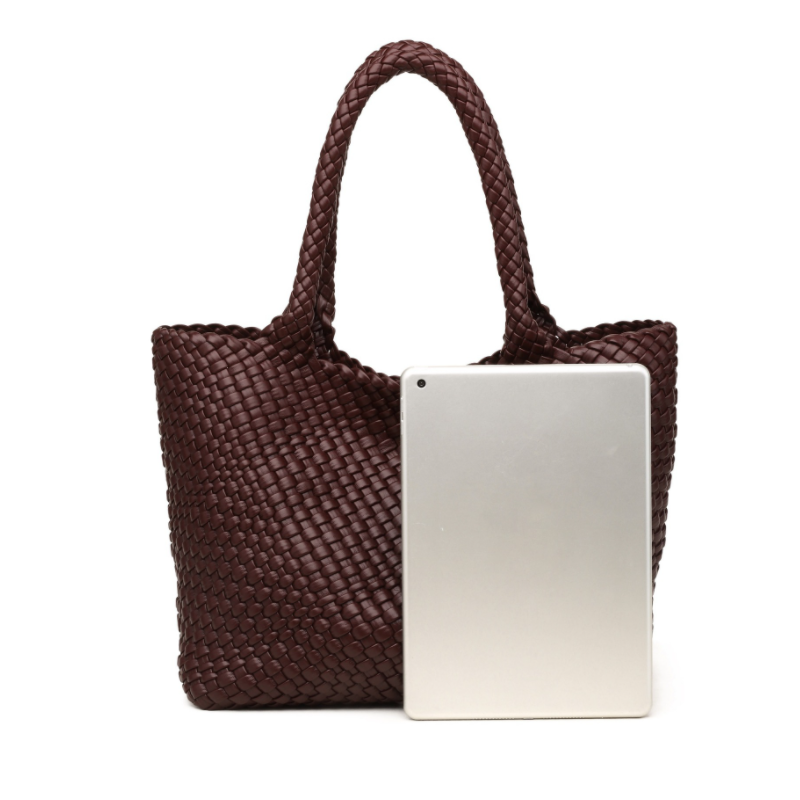 THE ARTISANAL POUCH TOTE detail image 4