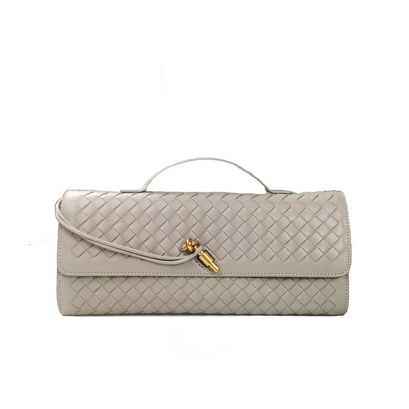 THE KNOT FLAP CLUTCH detail image 11