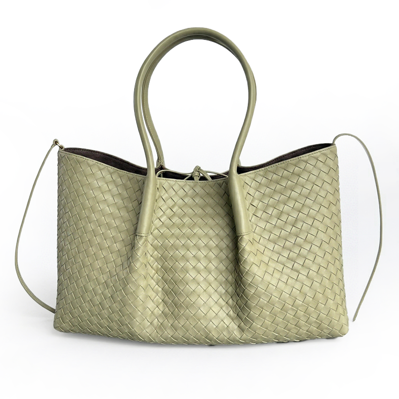 THE AXIS TOTE detail image 10
