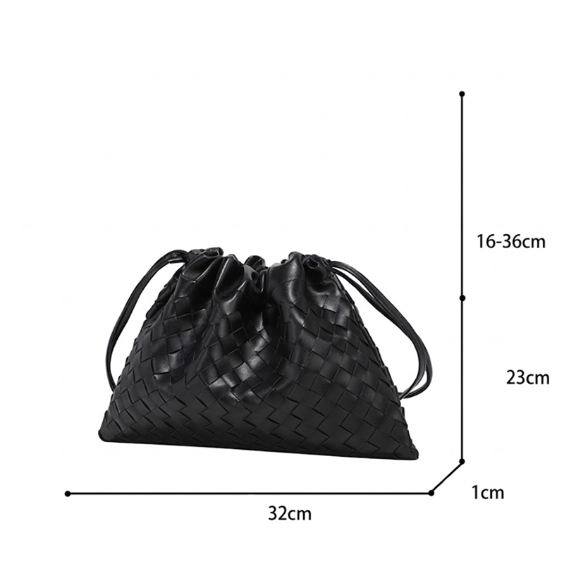 THE DRAWSTRING POUCH detail image 3