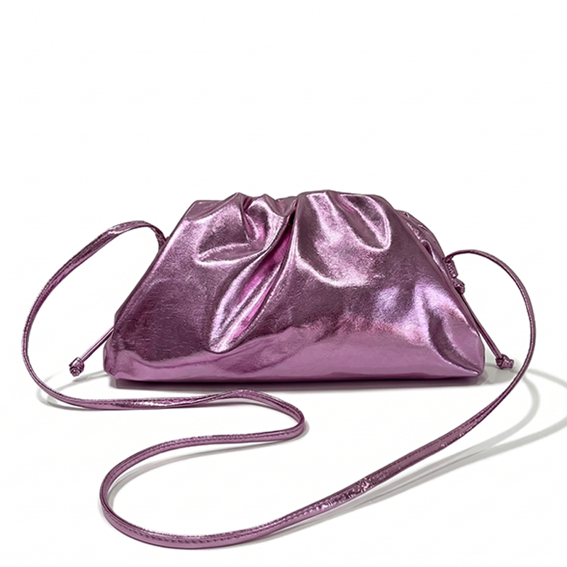 THE METALLIC LUSTRE POUCH detail image 9