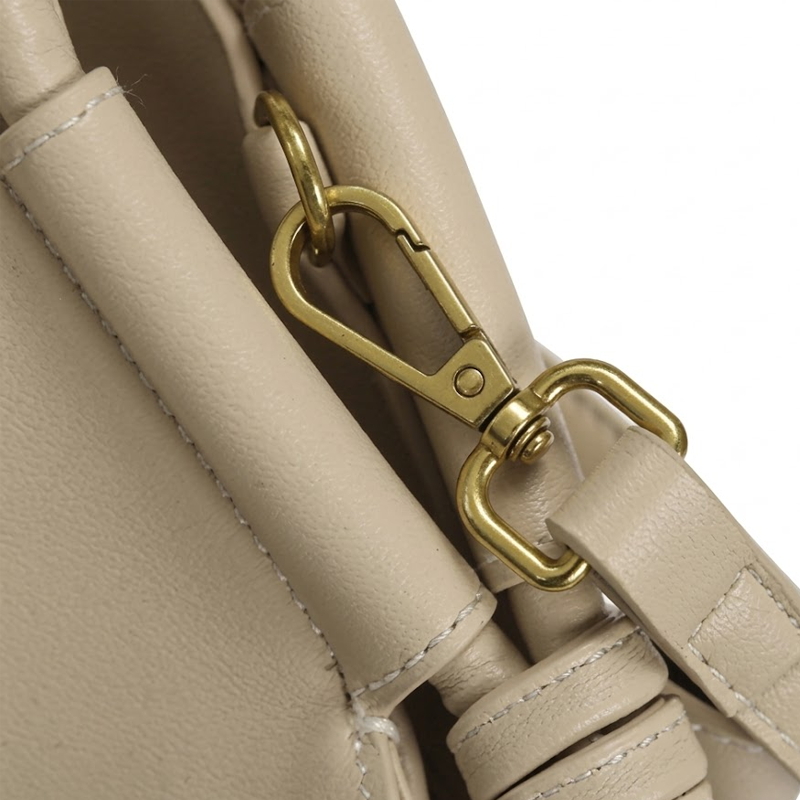 THE SCULPTURAL PLEATED DUMPLING BAG detail image 15