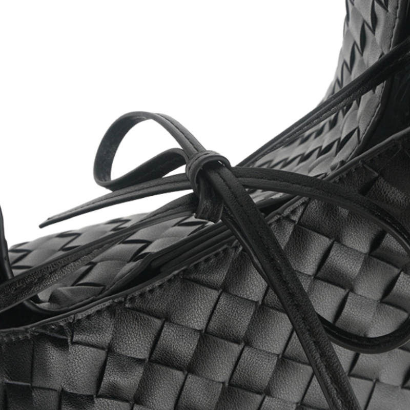 THE REFINED CRESCENT HOBO detail image 16