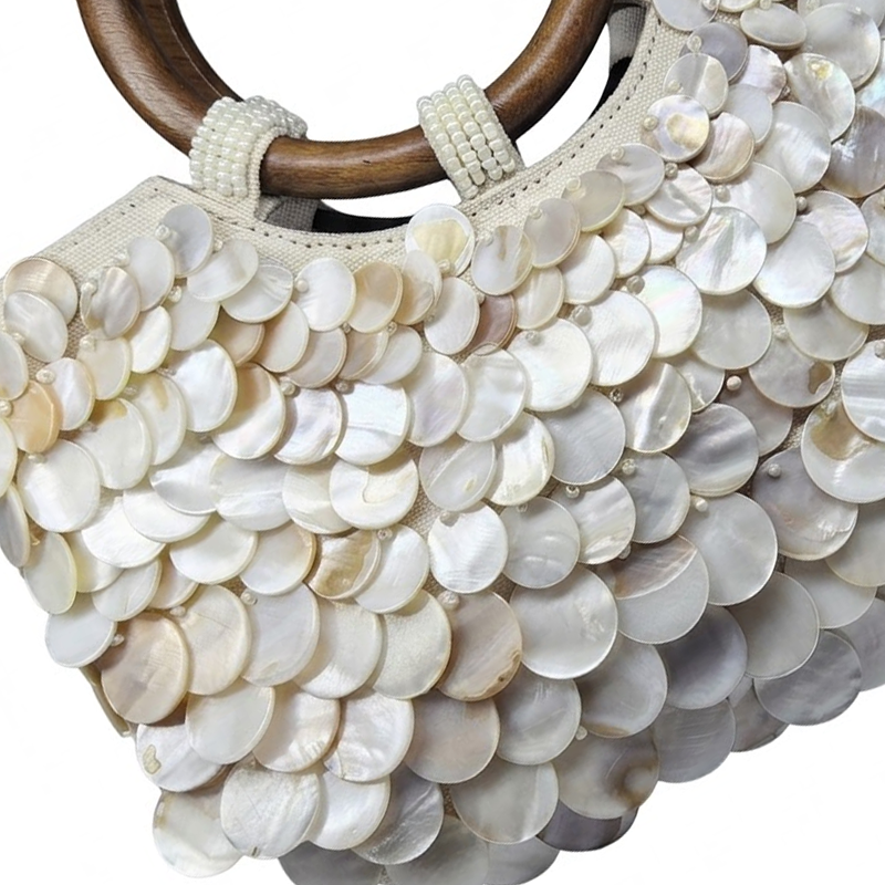 THE MOTHER-OF-PEARL RESORT BAG detail image 5