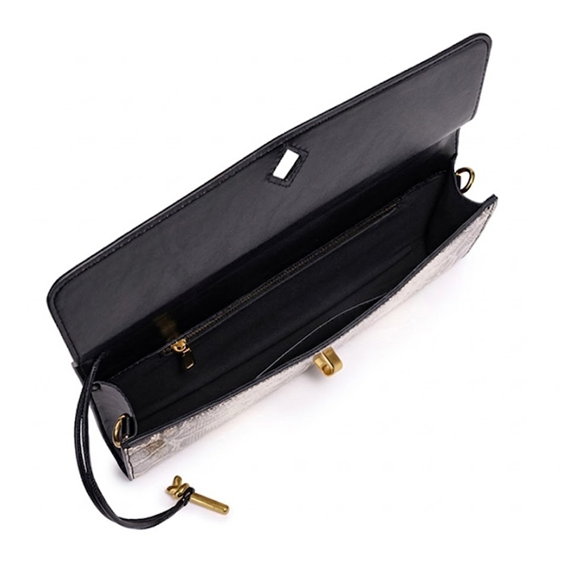 THE KNOT FLAP CLUTCH - WILD detail image 17