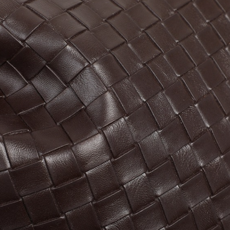 THE ELEPHANT CHARM MINI TOTE detail image 8
