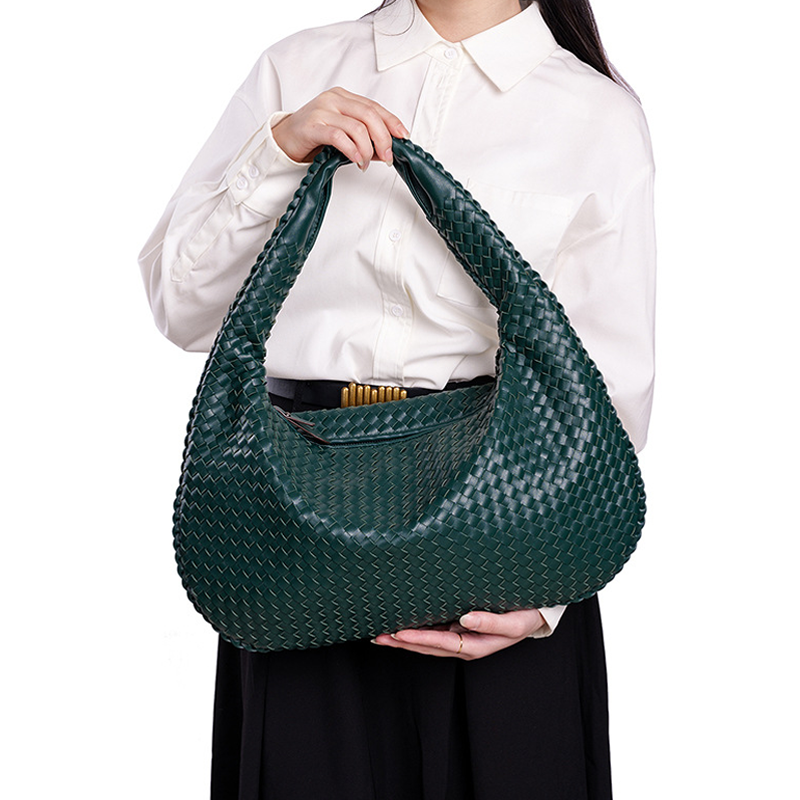 THE ARTISANAL INTEGRATED HOBO detail image 7